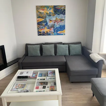 Apartment Shop & Sea *