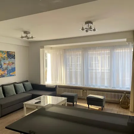 Shop & Sea Apartment